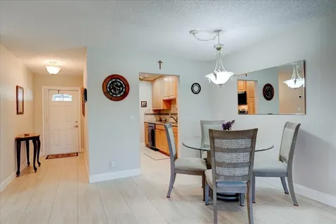 100 Leisure Lake Circle Boynton Beach FL 33426