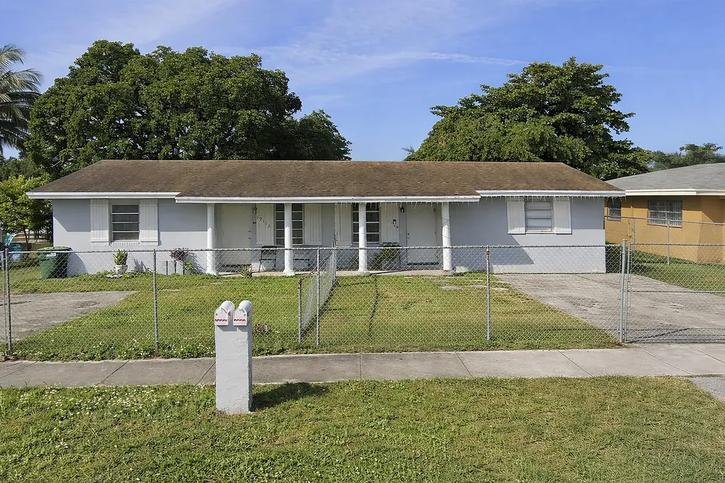 19110 SW 113th Place Miami FL 33157