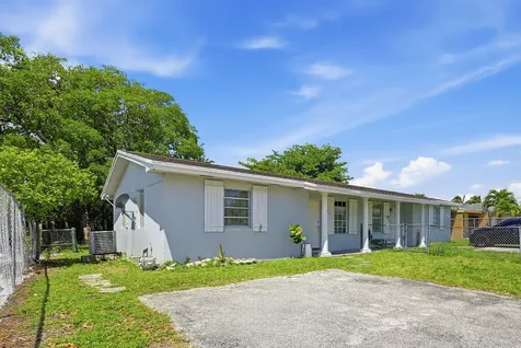19110 SW 113th Place Miami FL 33157