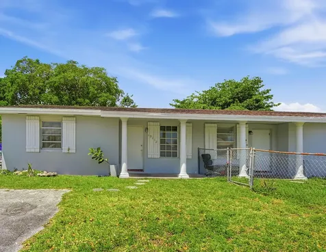 19110 SW 113th Place Miami FL 33157