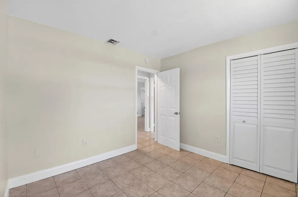 775 Snead Circle West Palm Beach FL 33413