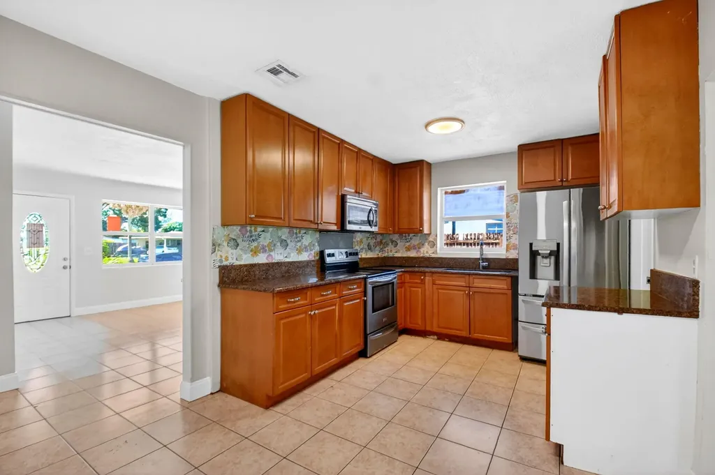 775 Snead Circle West Palm Beach FL 33413