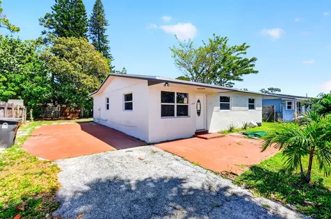 775 Snead Circle West Palm Beach FL 33413