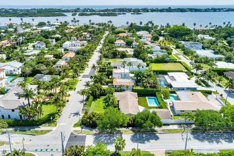 260 E Lakewood Road West Palm Beach FL 33405