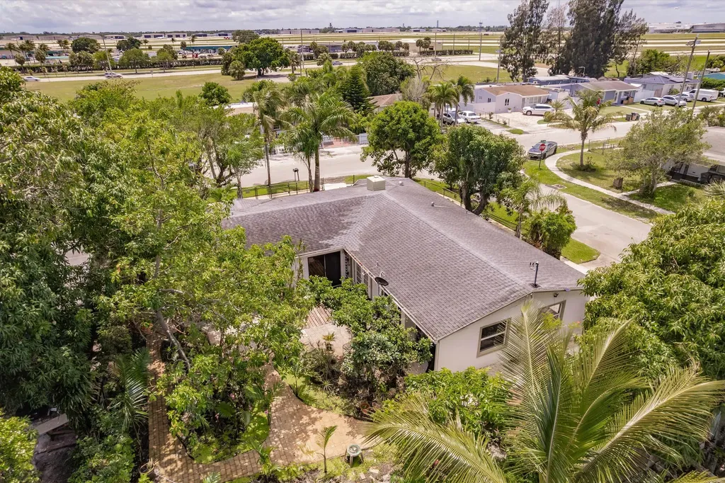 637 Troy Boulevard West Palm Beach FL 33409