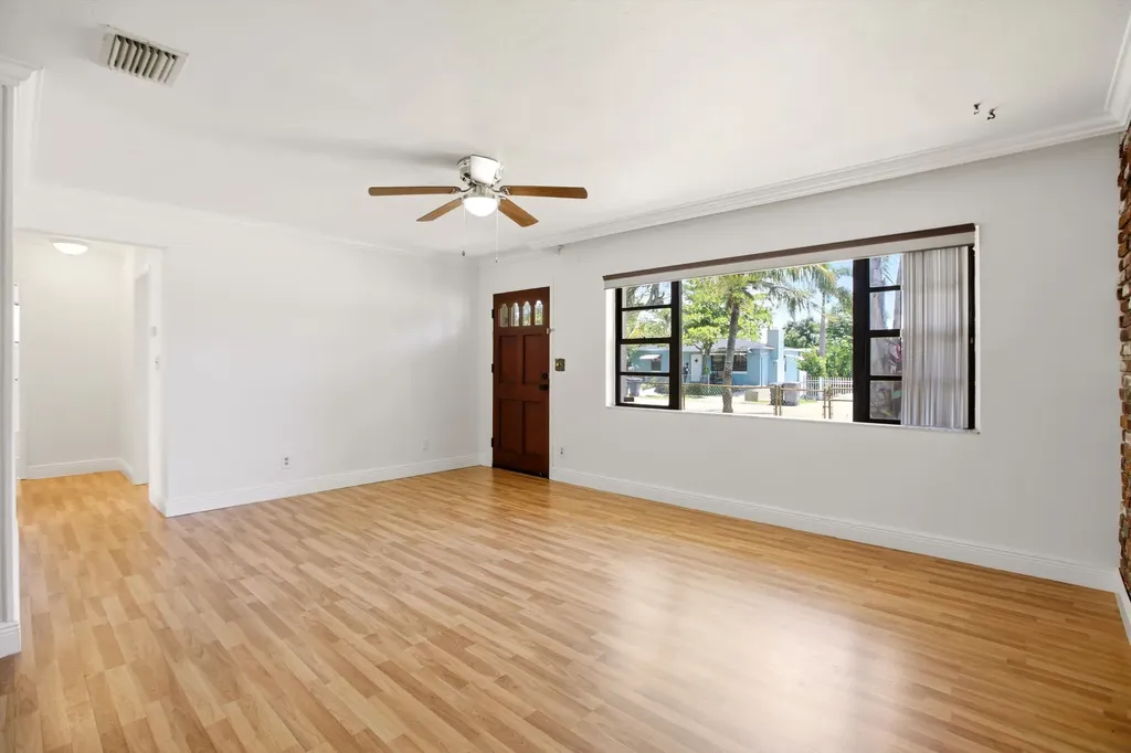 637 Troy Boulevard West Palm Beach FL 33409