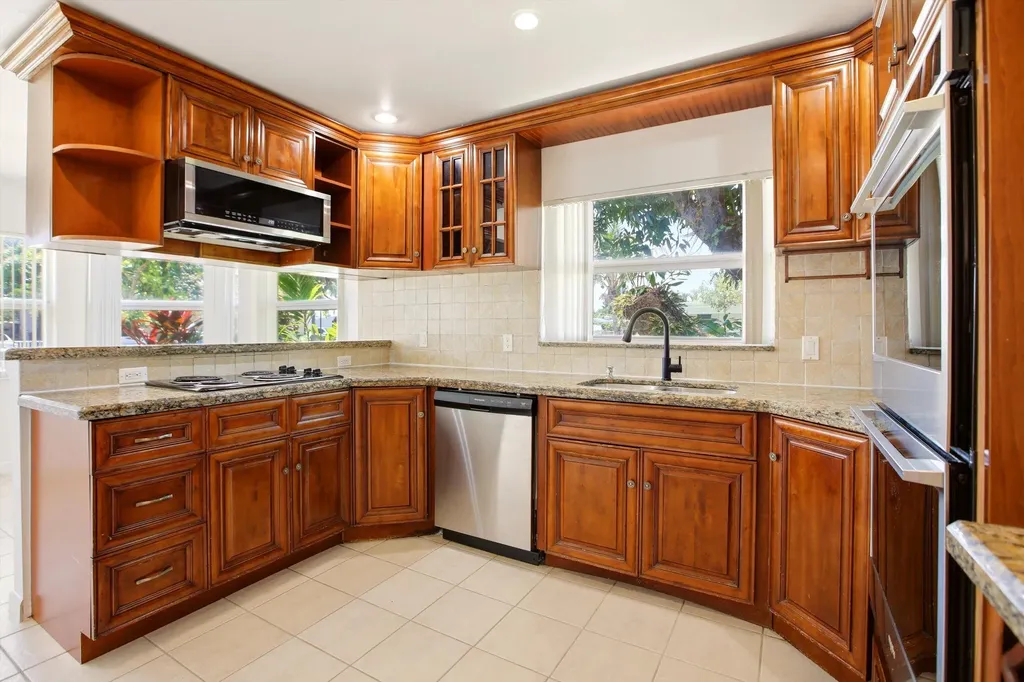 637 Troy Boulevard West Palm Beach FL 33409