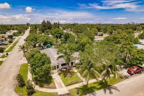 637 Troy Boulevard West Palm Beach FL 33409