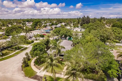 637 Troy Boulevard West Palm Beach FL 33409