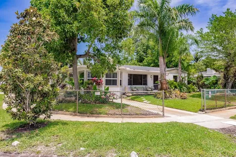 637 Troy Boulevard West Palm Beach FL 33409