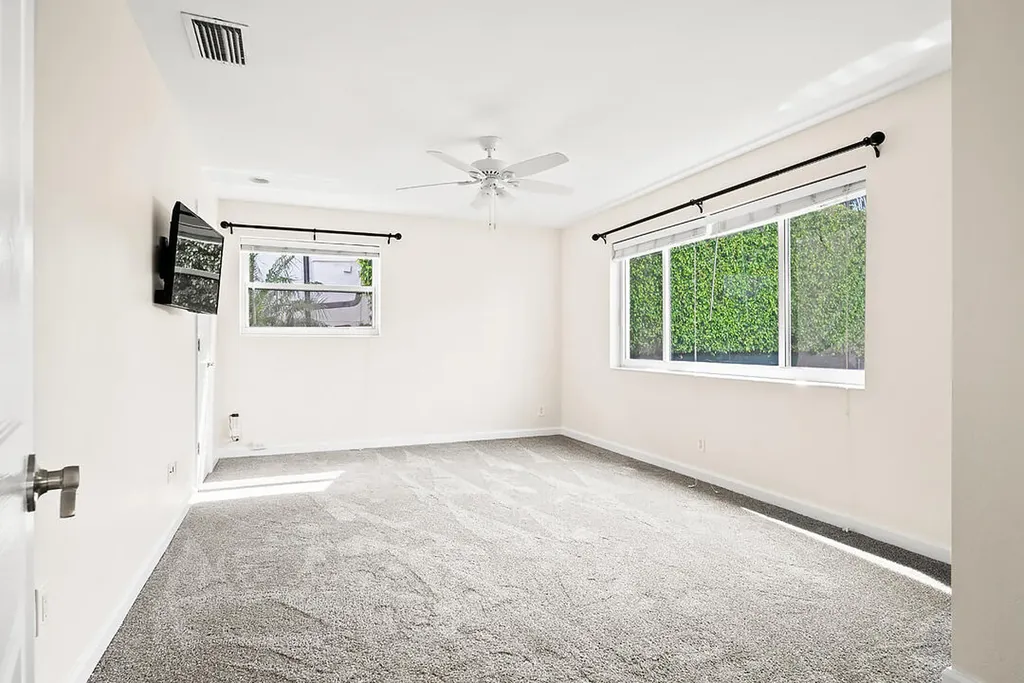 260 E Lakewood Road West Palm Beach FL 33405