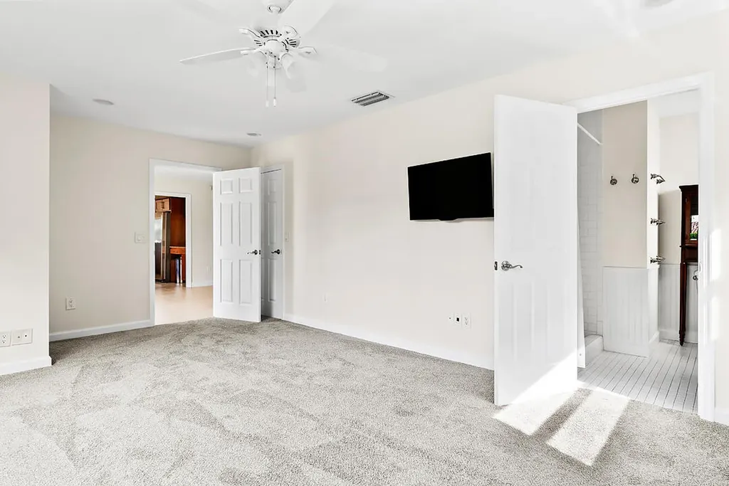 260 E Lakewood Road West Palm Beach FL 33405
