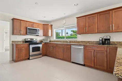 260 E Lakewood Road West Palm Beach FL 33405