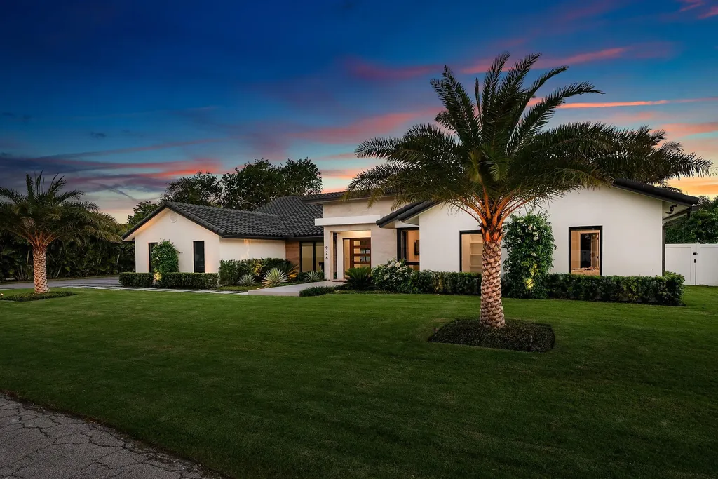 926 SW 35th Court Boynton Beach FL 33435