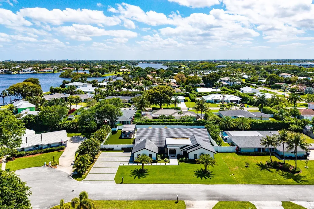 926 SW 35th Court Boynton Beach FL 33435