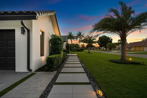 926 SW 35th Court Boynton Beach FL 33435