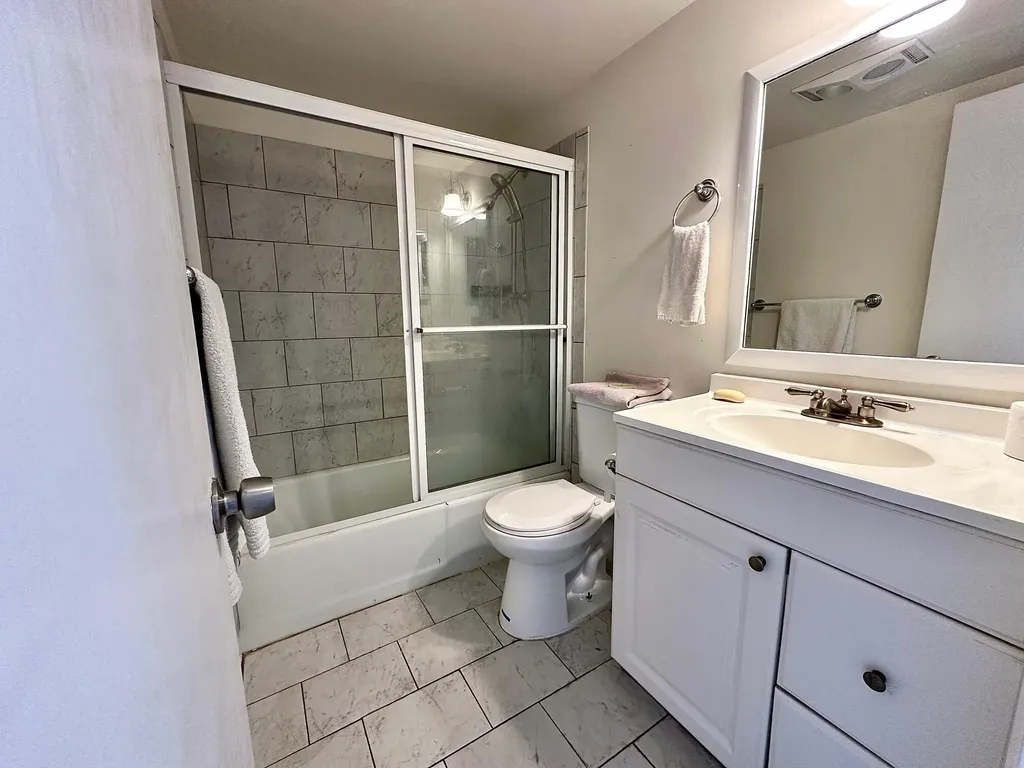 2880 Lake Osborne Drive Lake Worth Beach FL 33461