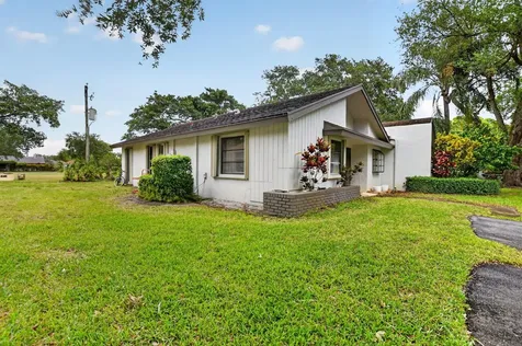 3693 Arelia Drive N Delray Beach FL 33445
