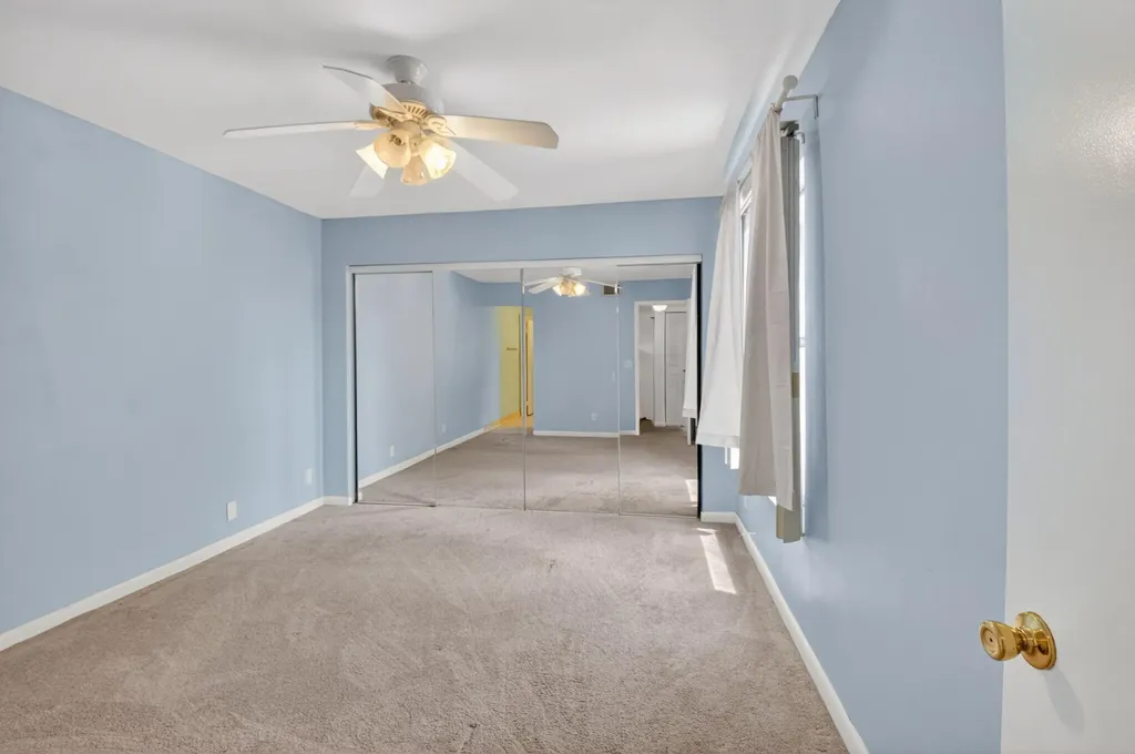 7582 Courtyard Run E Boca Raton FL 33433