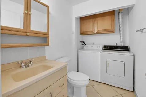 7582 Courtyard Run E Boca Raton FL 33433