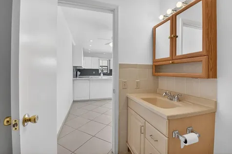 7582 Courtyard Run E Boca Raton FL 33433