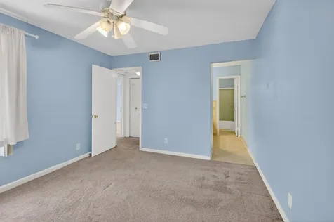 7582 Courtyard Run E Boca Raton FL 33433