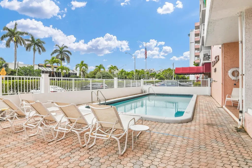 3201 NE 14th Street Causeway Pompano Beach FL 33062
