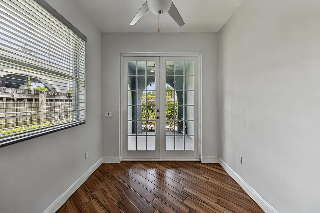 1135 NE 3rd Avenue Fort Lauderdale FL 33304