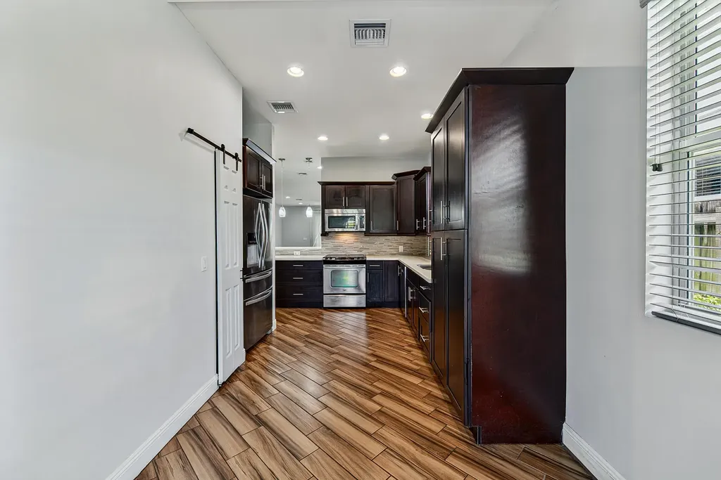 1135 NE 3rd Avenue Fort Lauderdale FL 33304