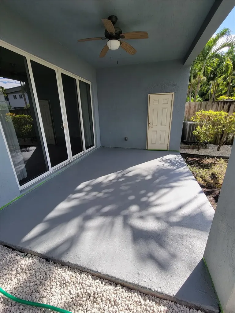 1135 NE 3rd Avenue Fort Lauderdale FL 33304