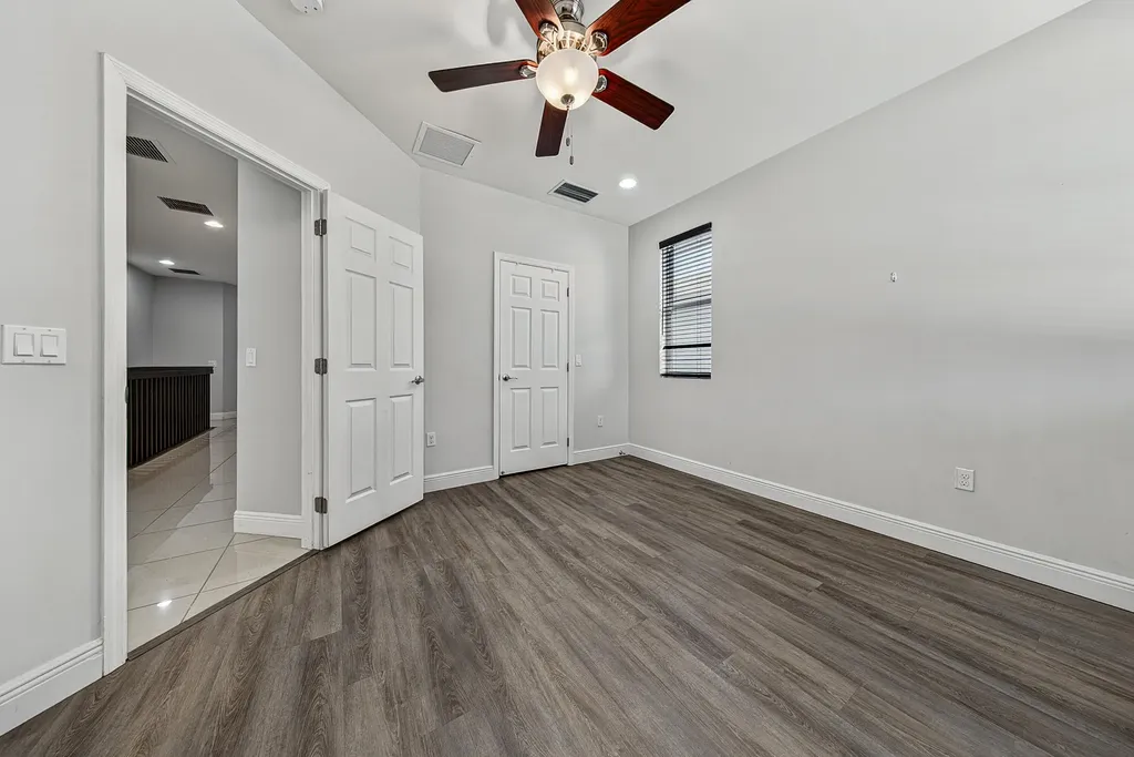 1135 NE 3rd Avenue Fort Lauderdale FL 33304