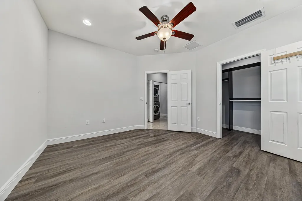 1135 NE 3rd Avenue Fort Lauderdale FL 33304