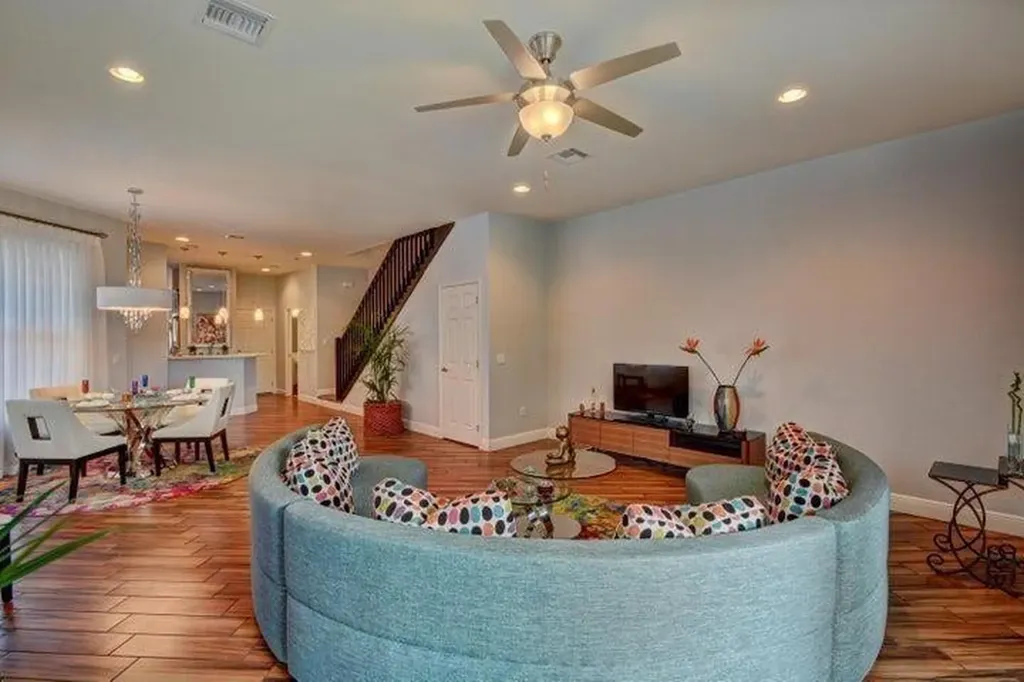 1135 NE 3rd Avenue Fort Lauderdale FL 33304