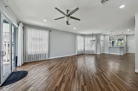 1135 NE 3rd Avenue Fort Lauderdale FL 33304