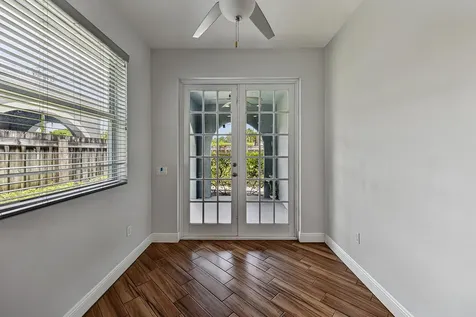1135 NE 3rd Avenue Fort Lauderdale FL 33304