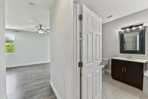 1135 NE 3rd Avenue Fort Lauderdale FL 33304