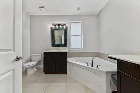 1135 NE 3rd Avenue Fort Lauderdale FL 33304