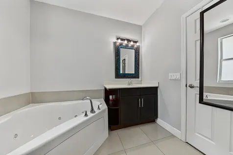 1135 NE 3rd Avenue Fort Lauderdale FL 33304