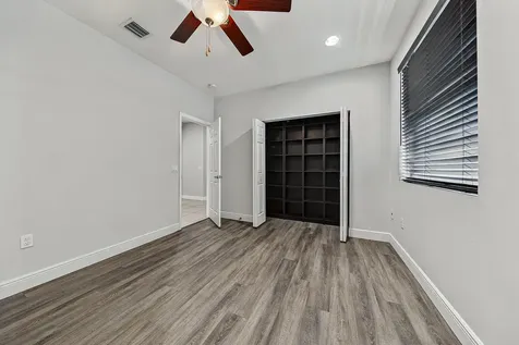 1135 NE 3rd Avenue Fort Lauderdale FL 33304