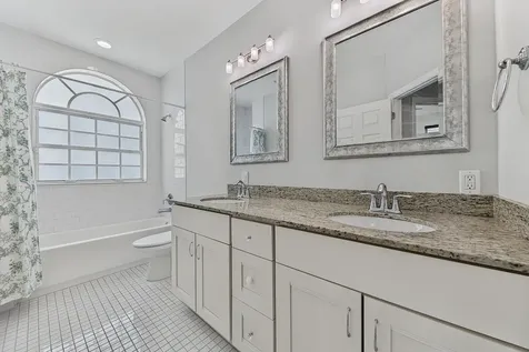 1135 NE 3rd Avenue Fort Lauderdale FL 33304