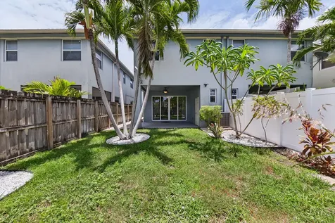 1135 NE 3rd Avenue Fort Lauderdale FL 33304