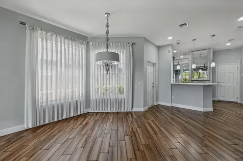 1135 NE 3rd Avenue Fort Lauderdale FL 33304