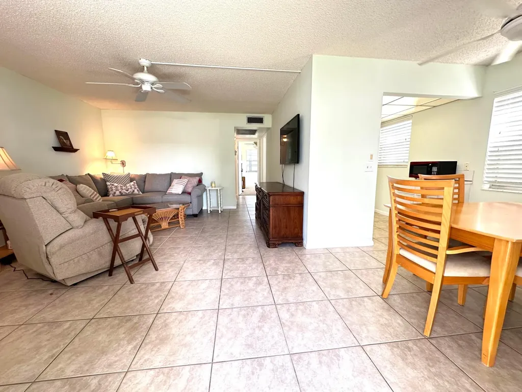 289 Markham N Deerfield Beach FL 33442