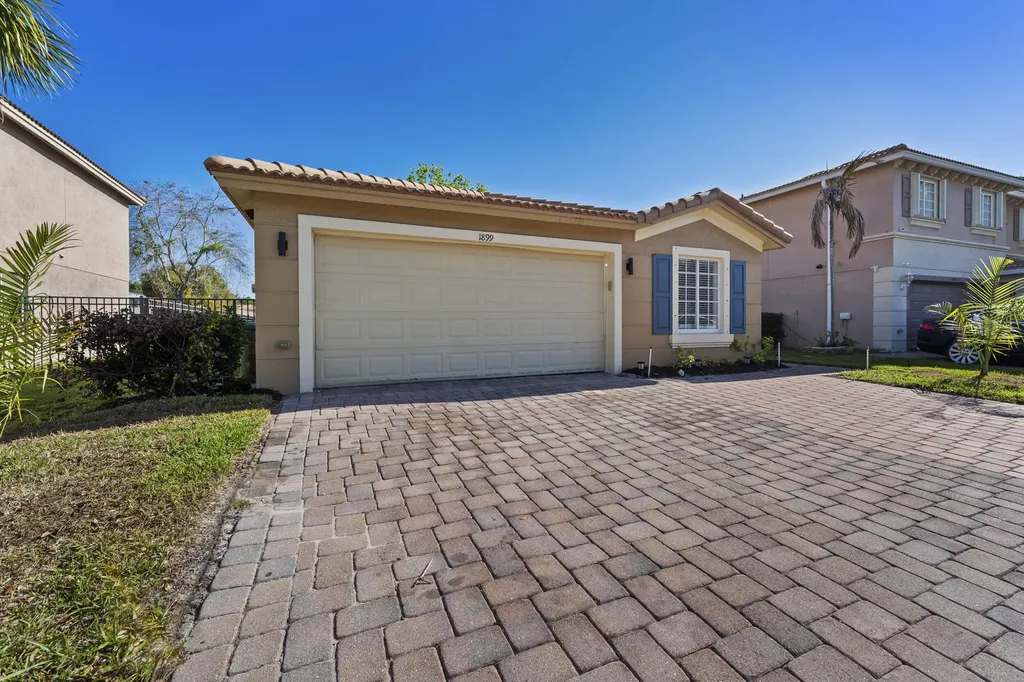 1899 Newport Isle Boulevard Port St Lucie FL 34953