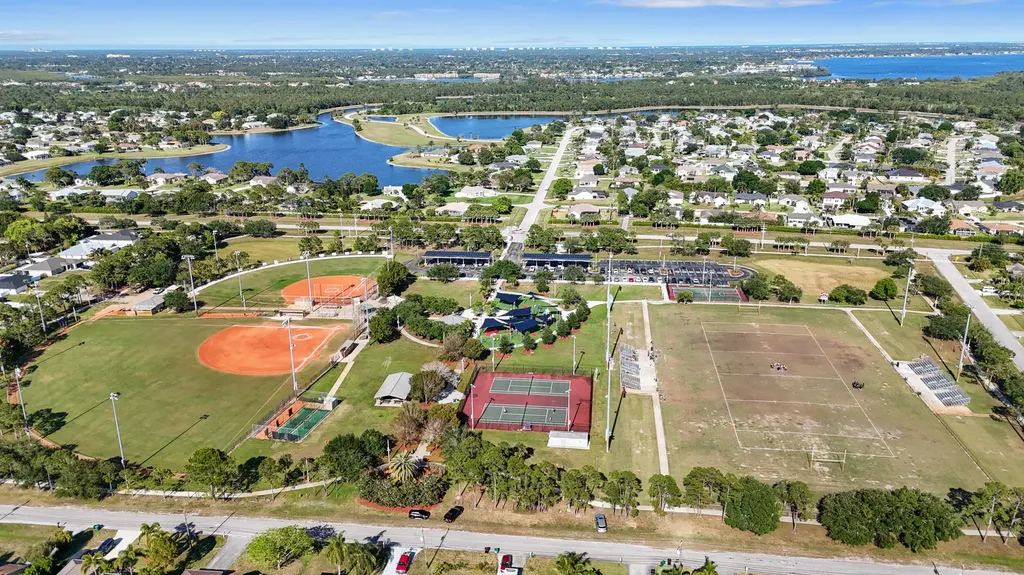 1899 Newport Isle Boulevard Port St Lucie FL 34953