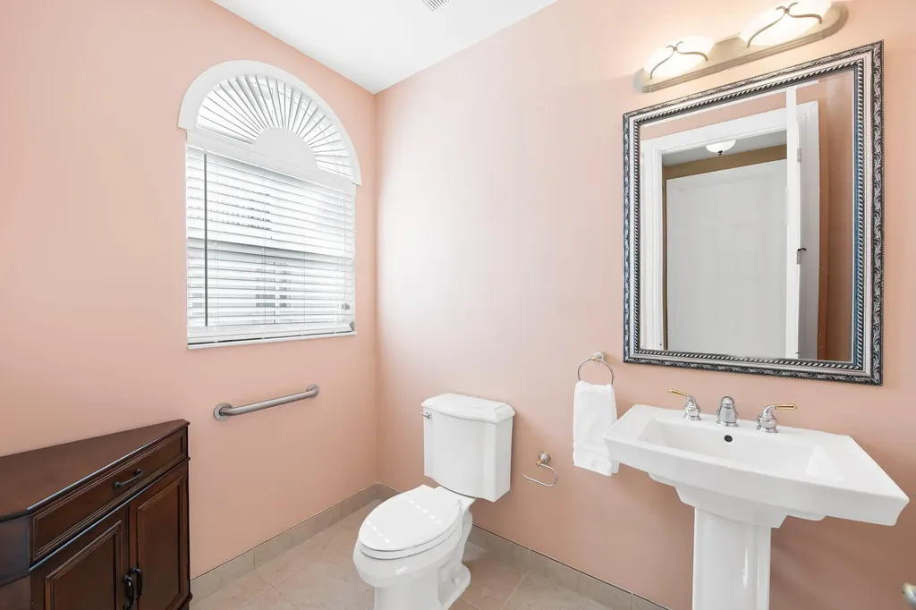 3237 NE 13th Street NE Pompano Beach FL 33062