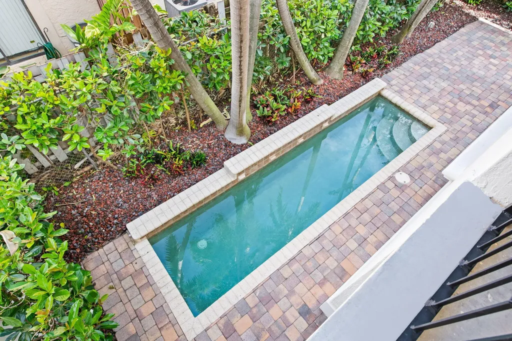 3237 NE 13th Street NE Pompano Beach FL 33062