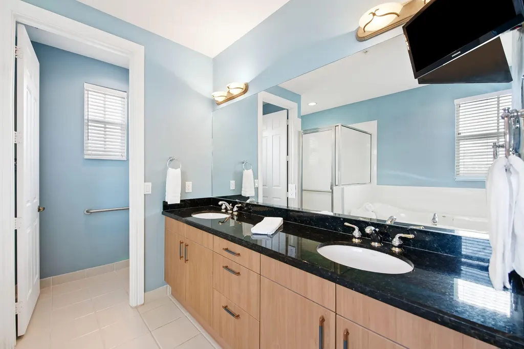 3237 NE 13th Street NE Pompano Beach FL 33062