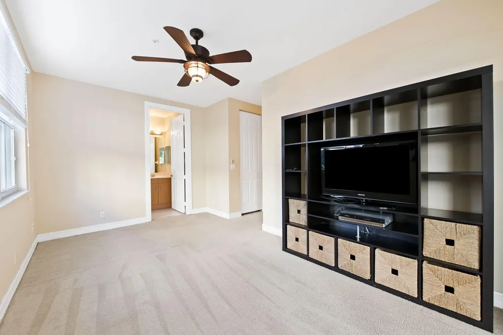 3237 NE 13th Street NE Pompano Beach FL 33062