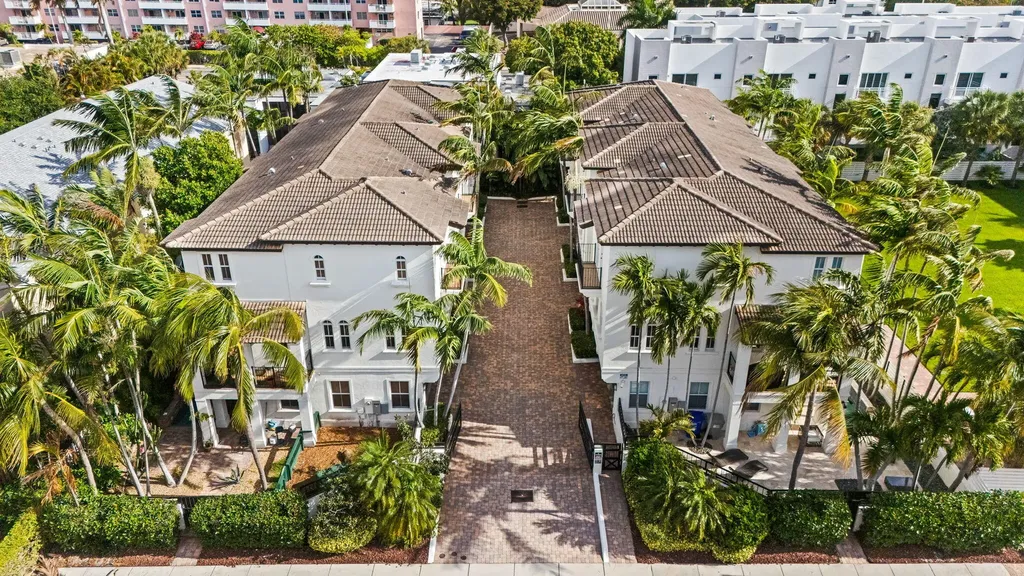 3237 NE 13th Street NE Pompano Beach FL 33062